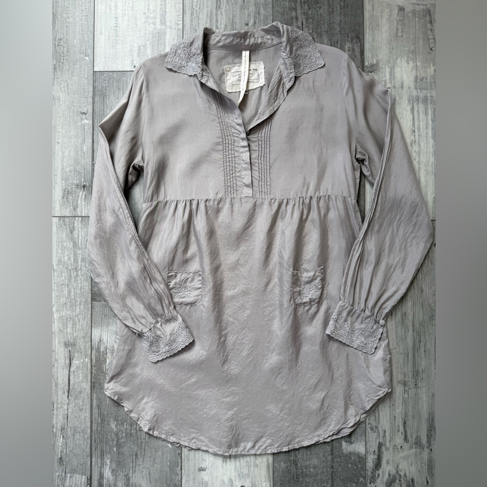 Vintage Johnny Was 100% Silk Embroidered Boho Blouse Gray XS